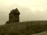 Stary wiatrak sepia