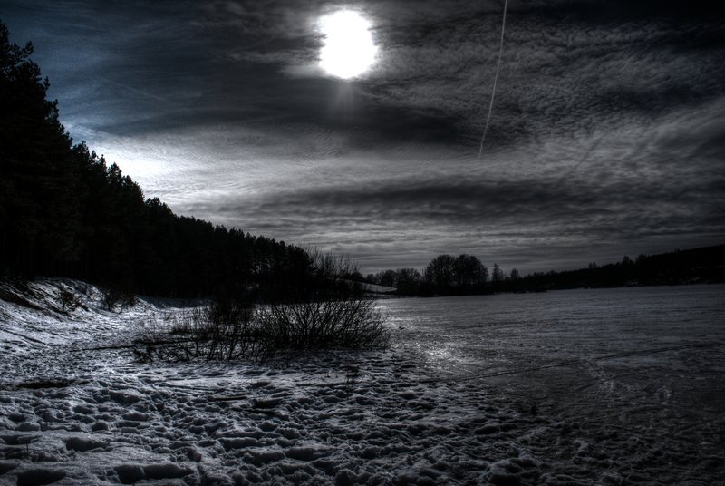 zamarznięte jezioro