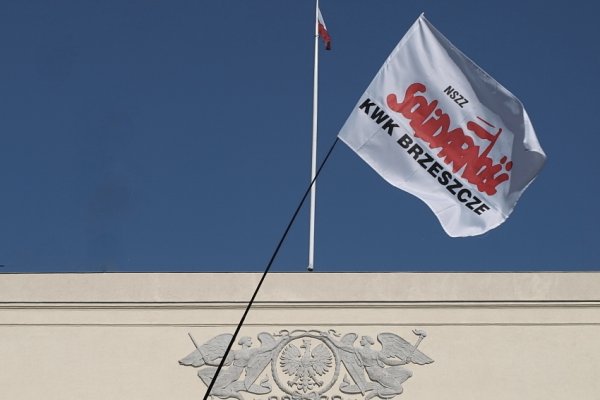 Rzeczpospolita Polska jest demokratycznym państwem prawnym,  urzeczywistniajacym zasady