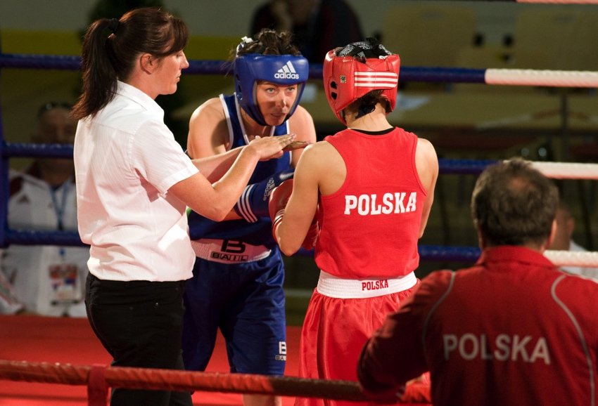 Pierwszy kontakt wzrokowy