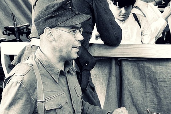 Wir informieren Sie, dass Ihr Sohn Helmut getötet wurde ...