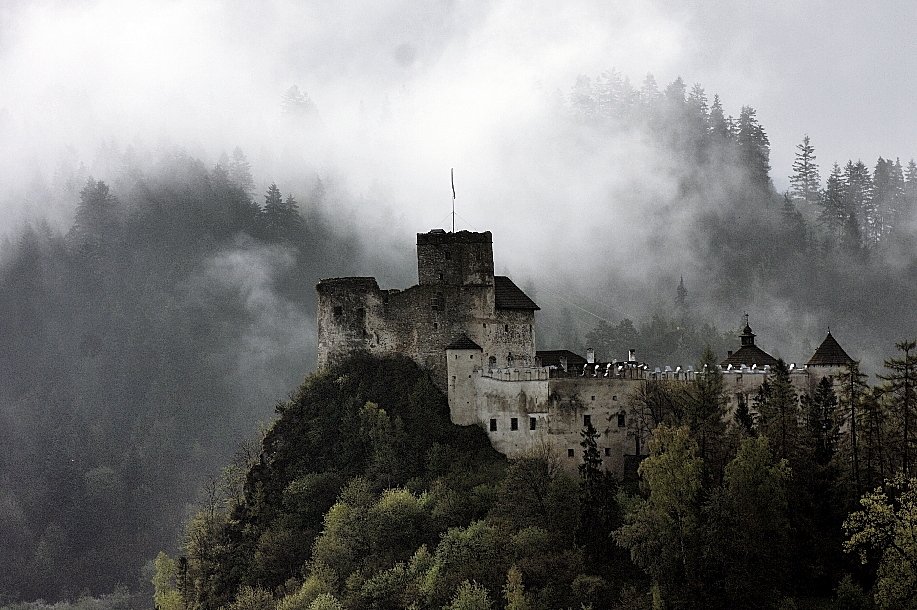 Za siedmioma górami...