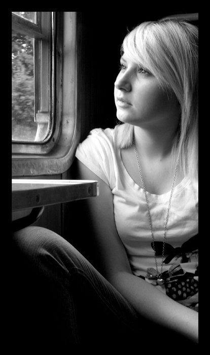 mówi, że brzydko wychodzi na zdjęciach.