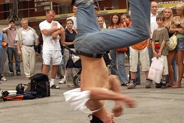 i świat stanął na głowie