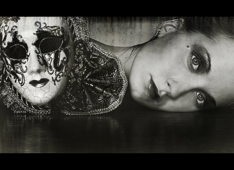 Za którą maską się dziś schowasz...?