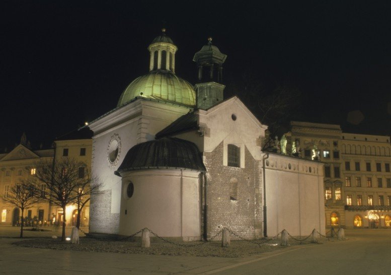 noc w Krakowie-2002