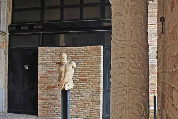 trochę sztuki - dwie sztuki