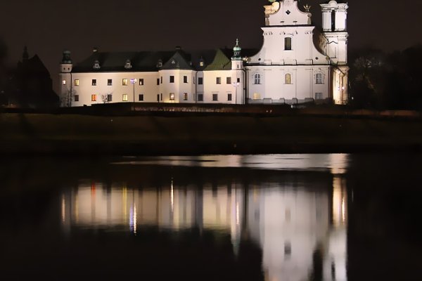 Nocny spacer po Krakowie: Kościół na Skałce