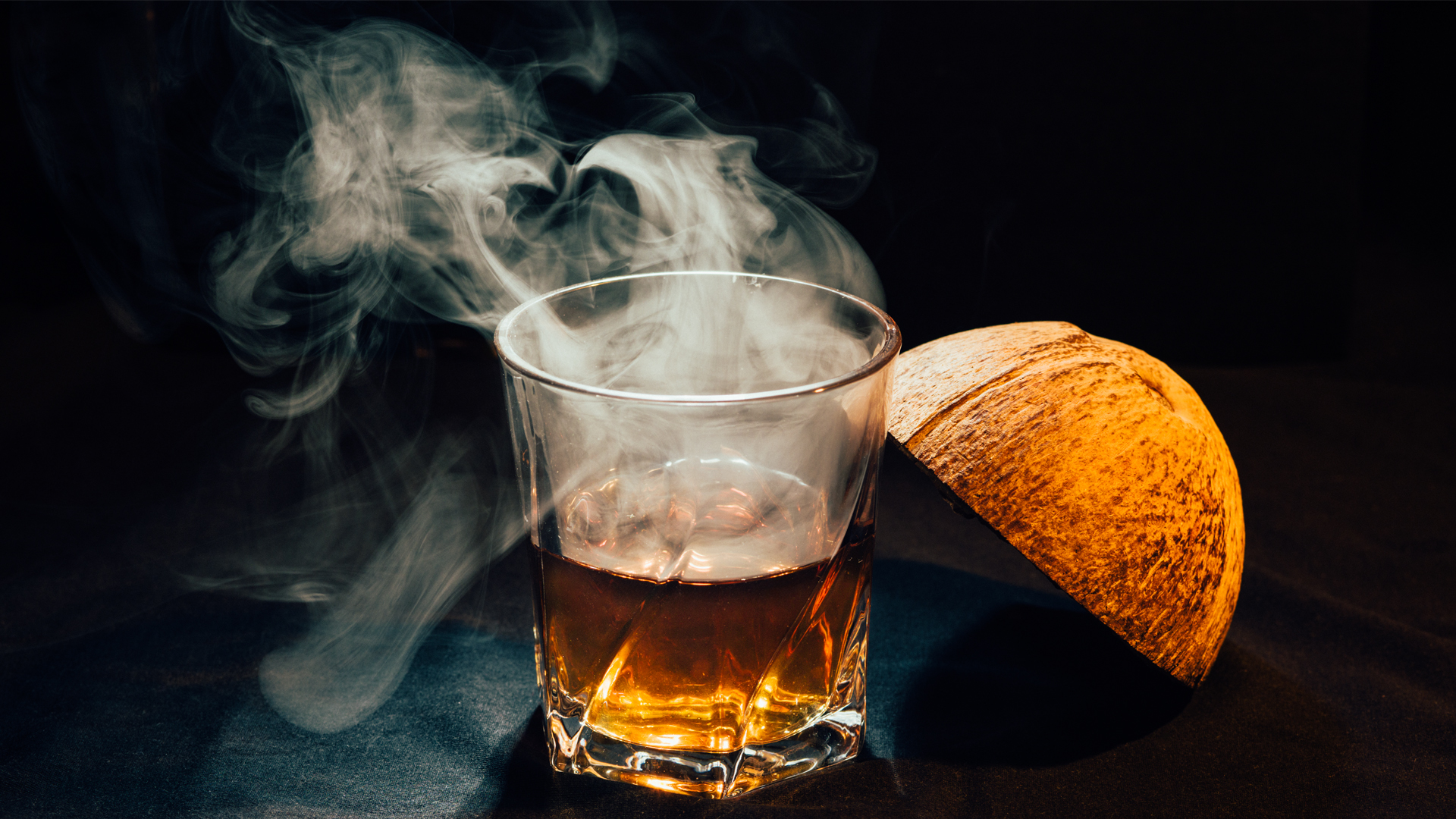 Colbor CineFlare CF5 – test mobilnej wytwornicy dymu do foto i wideo